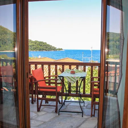 公寓 Panormos Maisonettes *