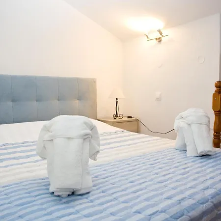 Apartamento Panormos Maisonettes *