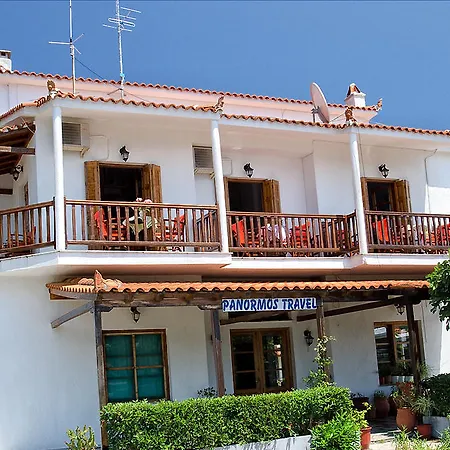 Panormos Maisonettes 公寓 *